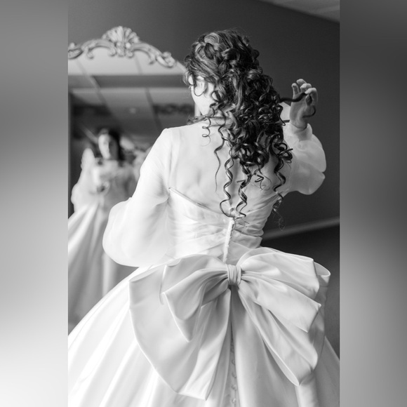 Meet your Posher, Genna - Picture 5 of 10